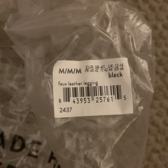 Spanx Faux Leather Leggings - Picture 5 of 6